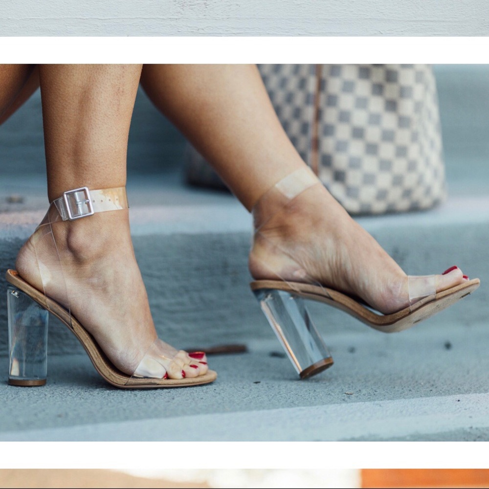 🔥NEW STEVE MADDEN Clear Sandals